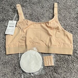 Momcozy hands free nursing and pumping bra MEDIUM NWT